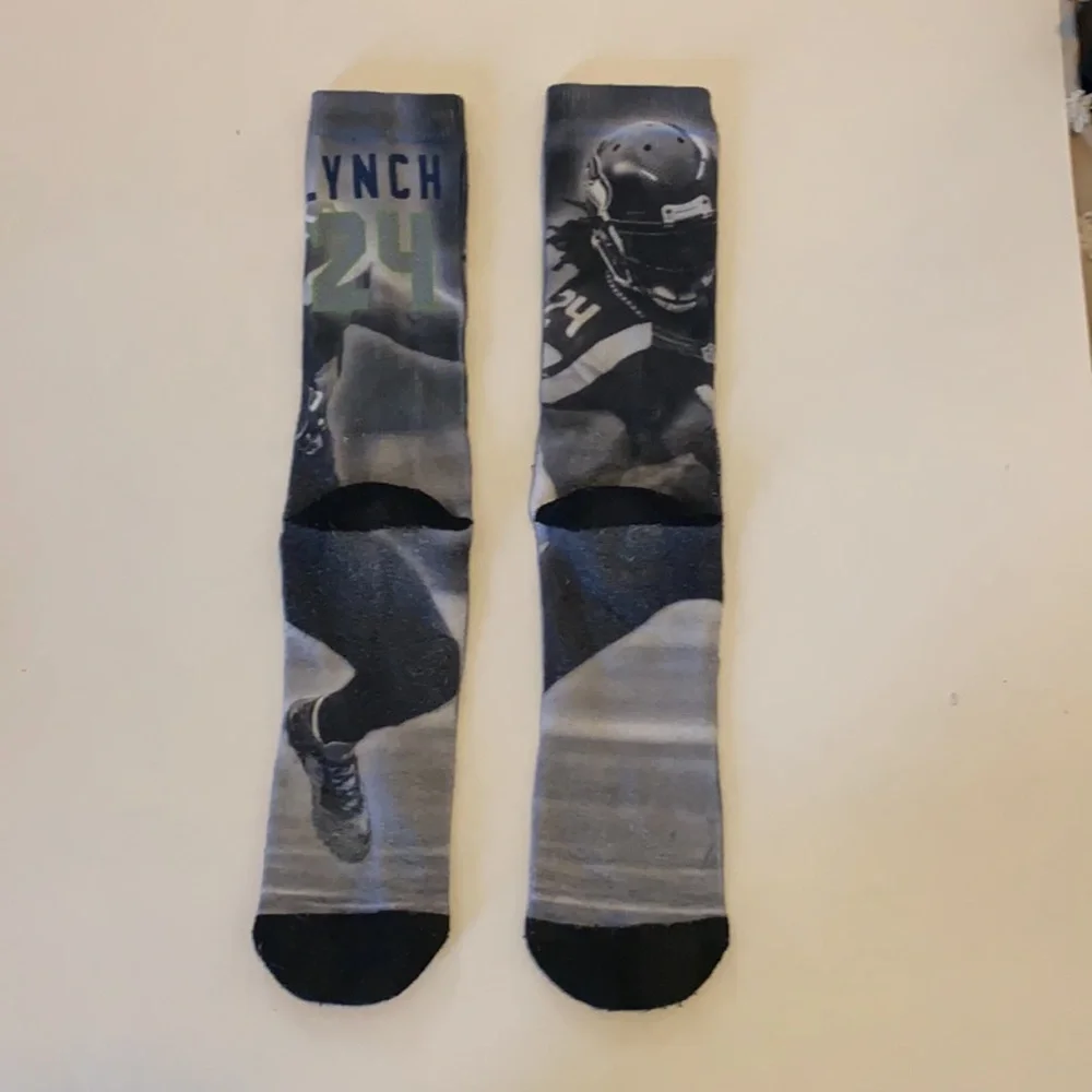 STANCE Seahawks Lynch Football Socks L Large $25 GUC